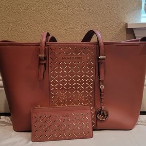 Pink Michael Kors tote bag with matching wallet